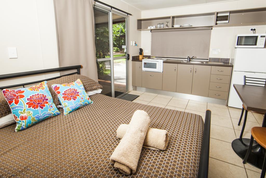Lake Placid Tourist Park Hotel Caravonica Ruang foto