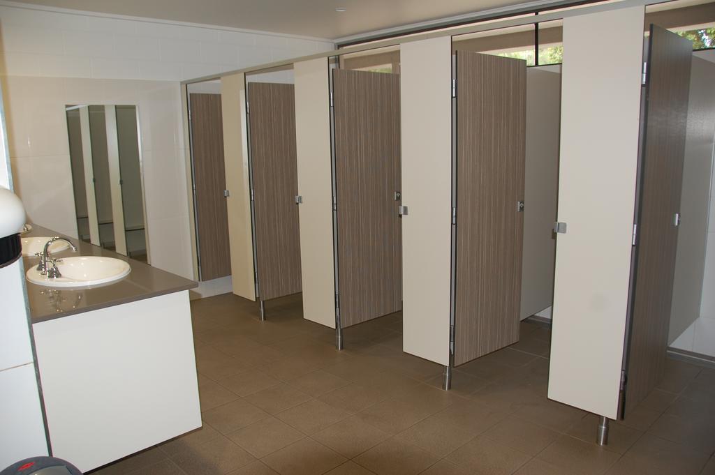Lake Placid Tourist Park Hotel Caravonica Bagian luar foto